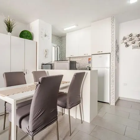 Exclusive Ocean Front Apartmán