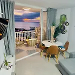 Lägenhet Exclusive Ocean Front Playa de las Americas (Tenerife)