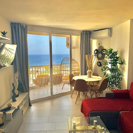 Exclusive Ocean Front Apartmán *